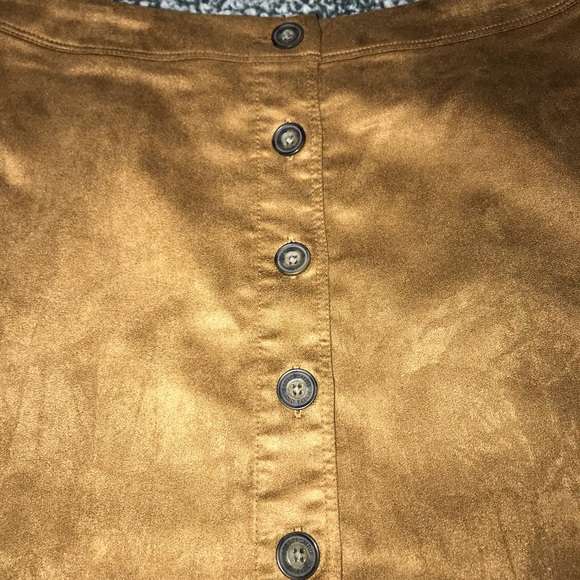 Abercrombie tan skirt! - Picture 3 of 4